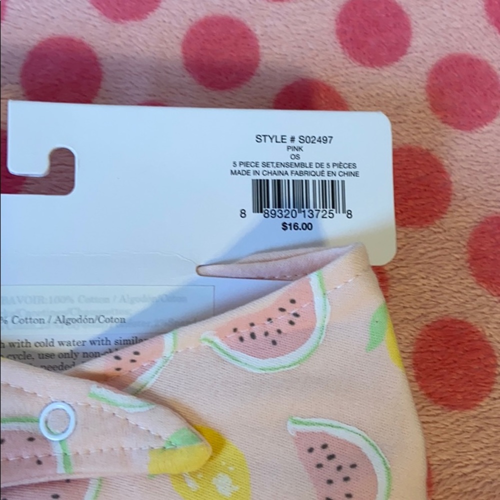 Carters 12m- 2-bodysuits, cap & sock set, 5 pc set - Picture 5 of 5
